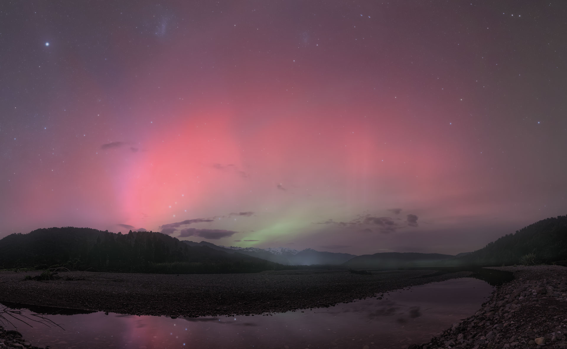 Aurora over Lake Mapourika