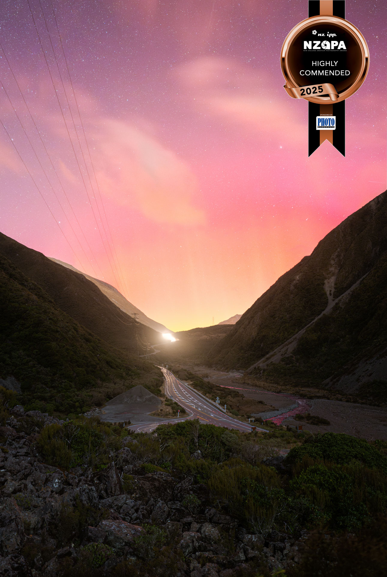 NZAPA 2025 aurora through the mountains near Otira